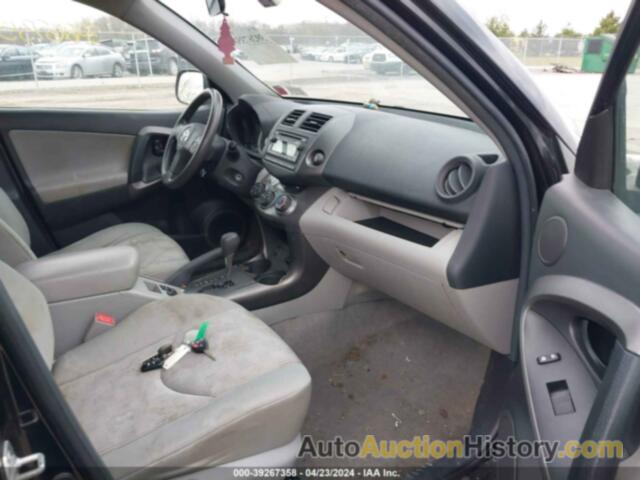 TOYOTA RAV4, 2T3BF4DV4CW257795