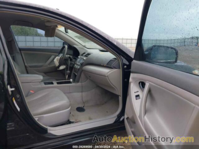 TOYOTA CAMRY LE, 4T1BE46K78U218656