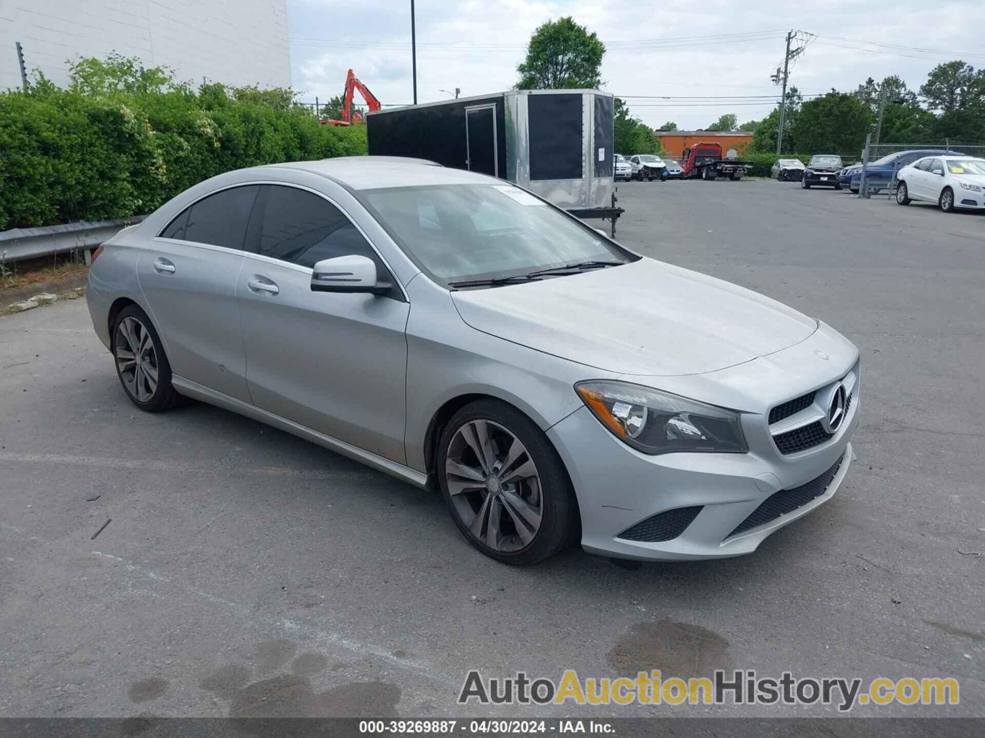 MERCEDES-BENZ CLA 250, WDDSJ4EB6EN041823