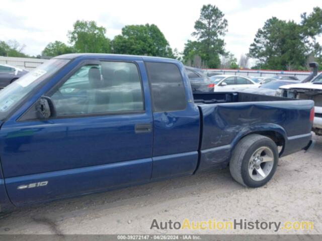 CHEVROLET S-10 LS, 1GCCS19WX28170908