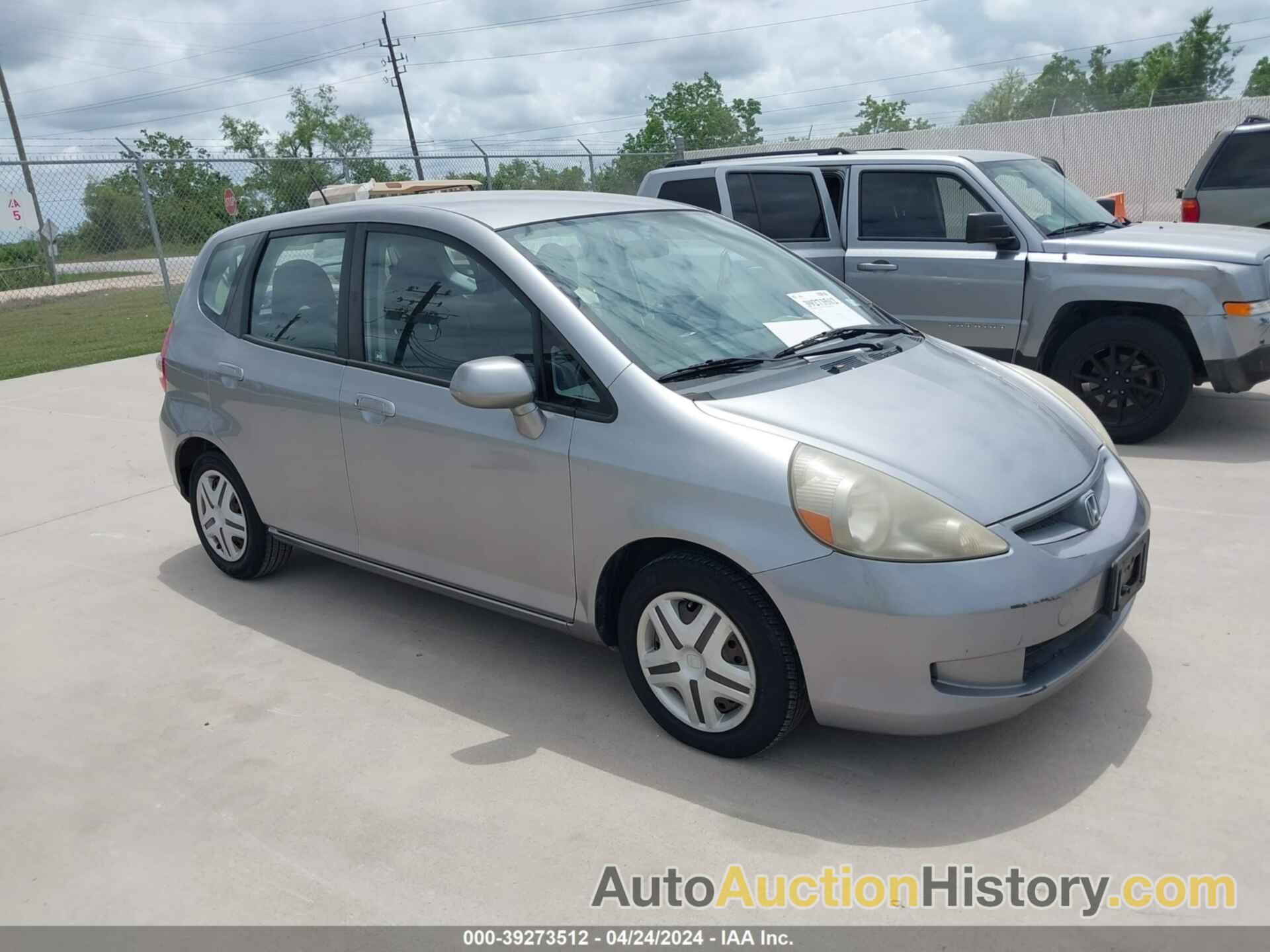 HONDA FIT, JHMGD38488S027067