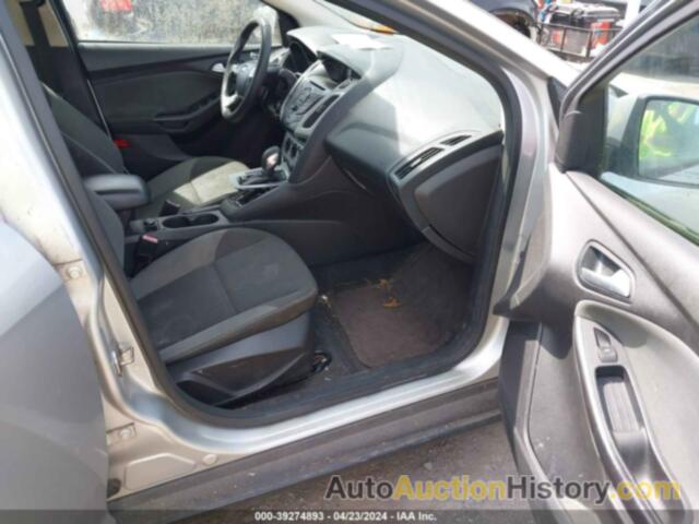 FORD FOCUS SE, 1FAHP3F21CL454985