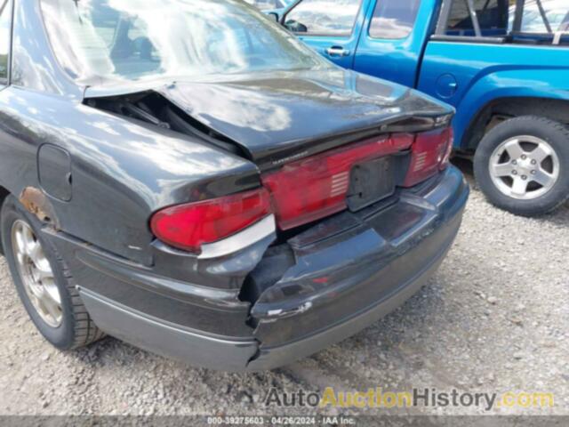 BUICK REGAL GS, 2G4WF551211233905