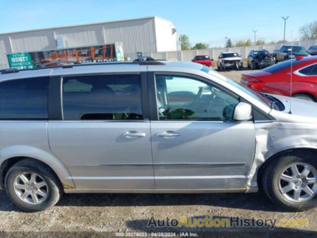 CHRYSLER TOWN & COUNTRY TOURING, 2A8HR541X9R560533