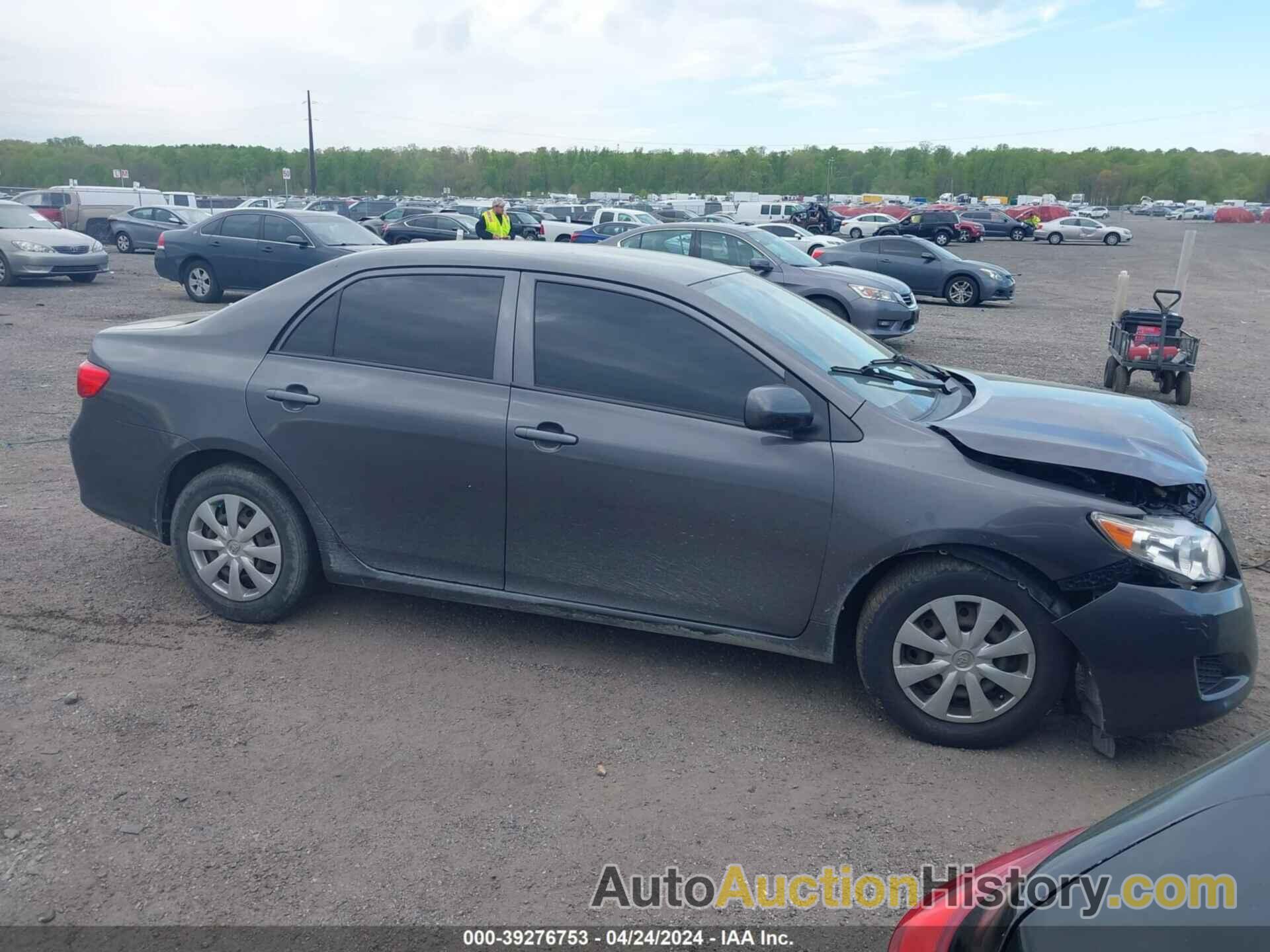 TOYOTA COROLLA LE, JTDBU4EE7AJ066808