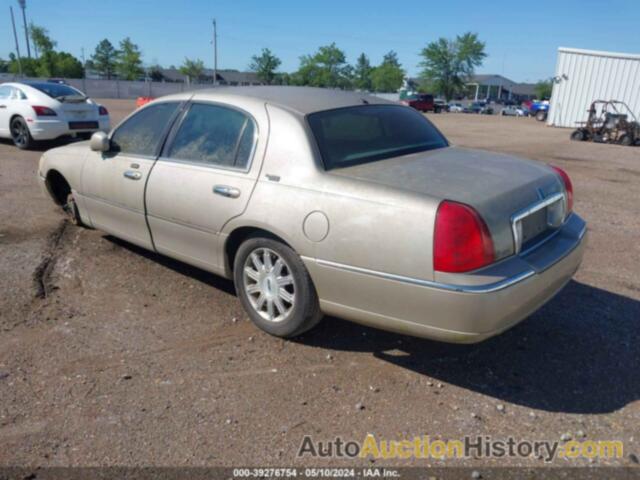 LINCOLN TOWN CAR SIGNATURE LIMITED, 2LNHM82V18X656182