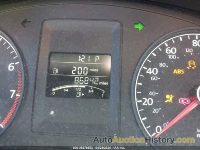 VOLKSWAGEN JETTA 2.0L S, 3VW2K7AJ8DM266630