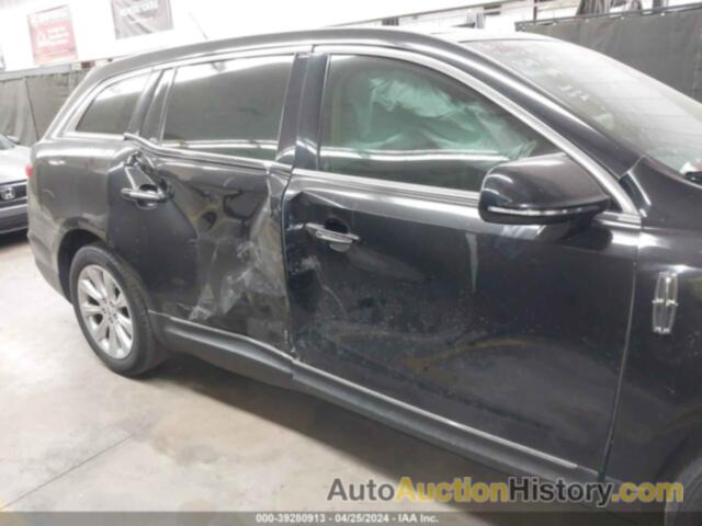 LINCOLN MKT STANDARD, 2LMHJ5AT4KBL02608