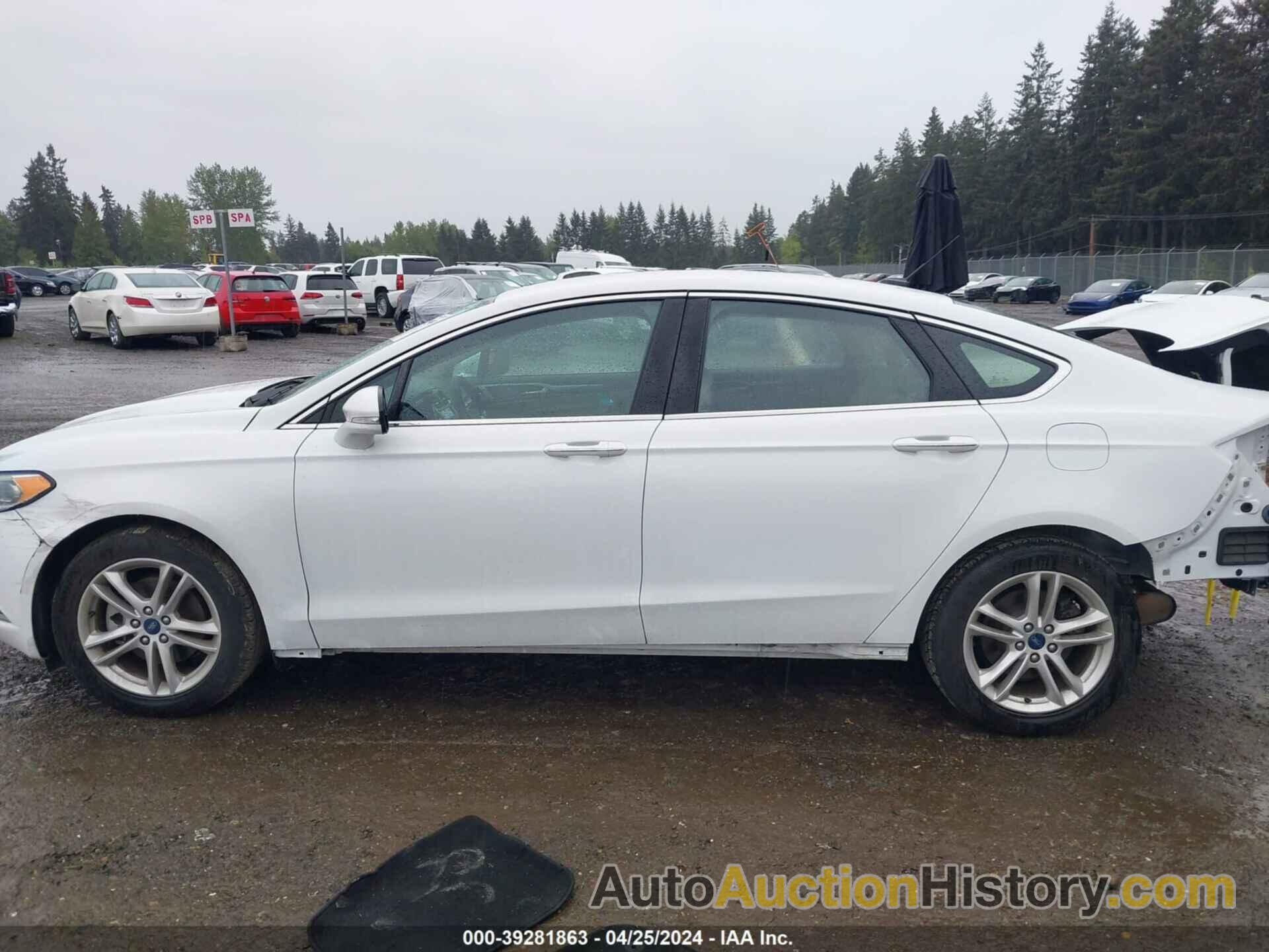 FORD FUSION SE, 3FA6P0HD5JR156636