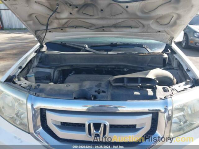 HONDA PILOT EX-L, 5FNYF4H51BB012039