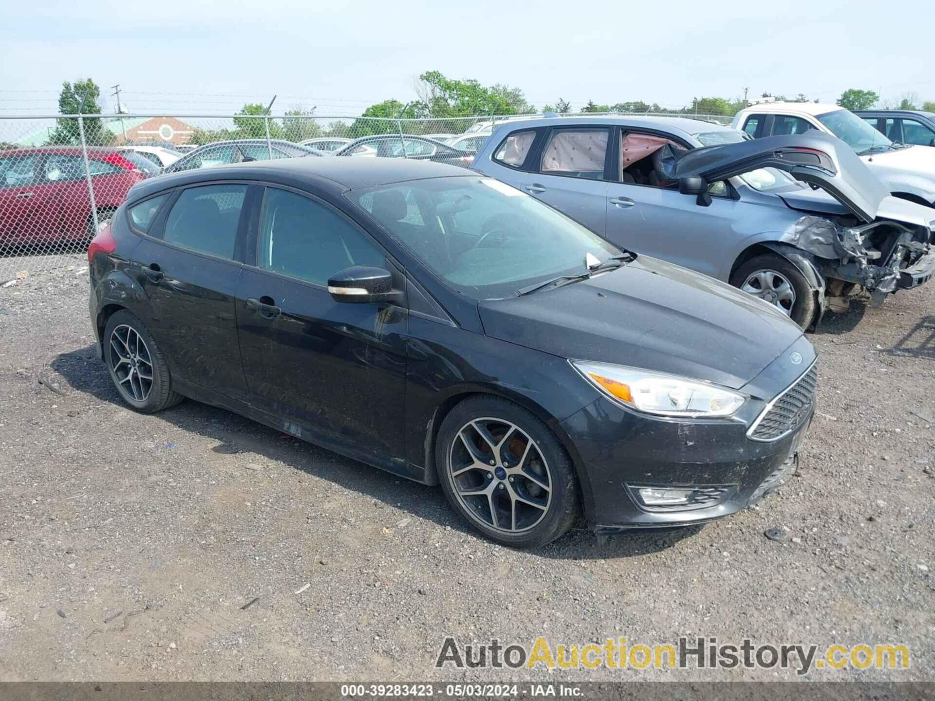 FORD FOCUS SE, 1FADP3K21FL360789