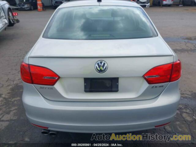 VOLKSWAGEN JETTA 2.5L SE, 3VWDZ7AJ3BM390709