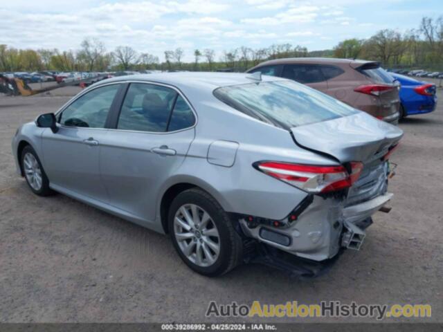 TOYOTA CAMRY LE, 4T1C11AK6LU886124