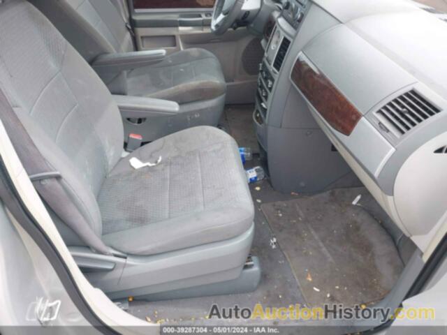 CHRYSLER TOWN & COUNTRY TOURING, 2A4RR5D18AR228892