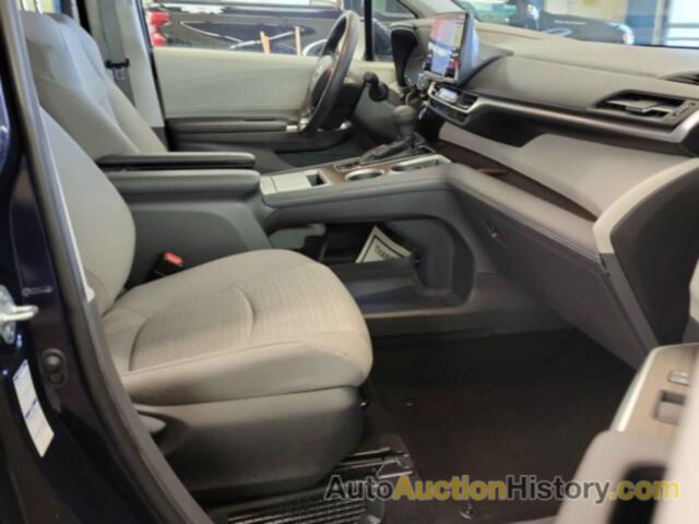 TOYOTA SIENNA LE, 5TDKSKFC4NS059170