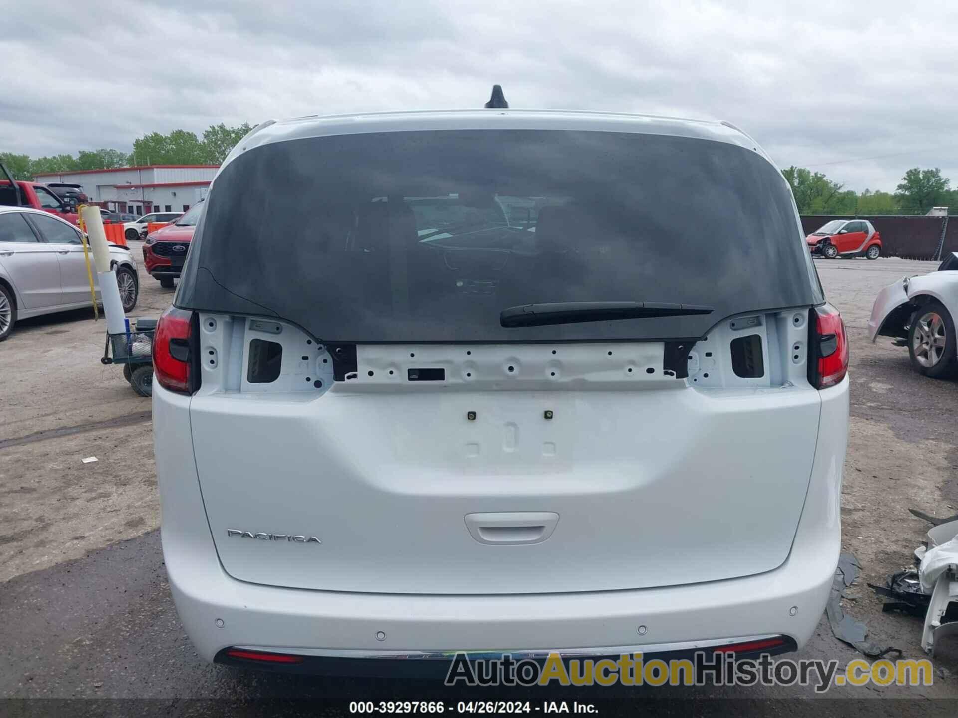 CHRYSLER PACIFICA TOURING L, 2C4RC1BG2PR550041