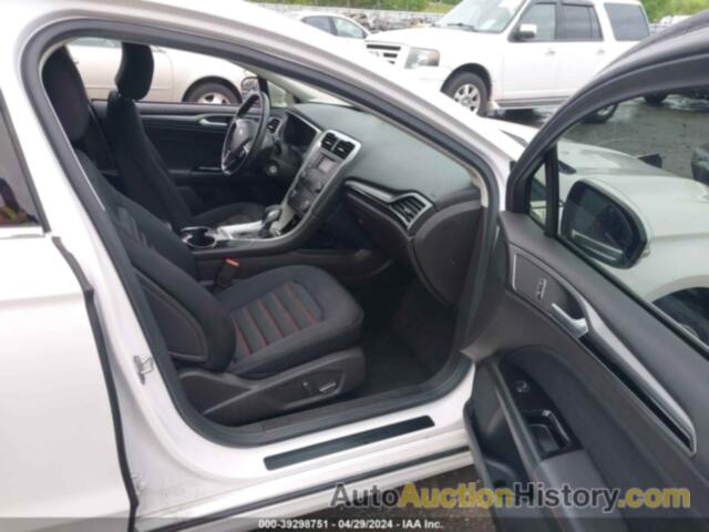 FORD FUSION SE, 3FA6P0HD5GR361740