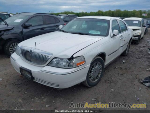 LINCOLN TOWN CAR SIGNATURE LIMITED, 1LNHM82V76Y624320