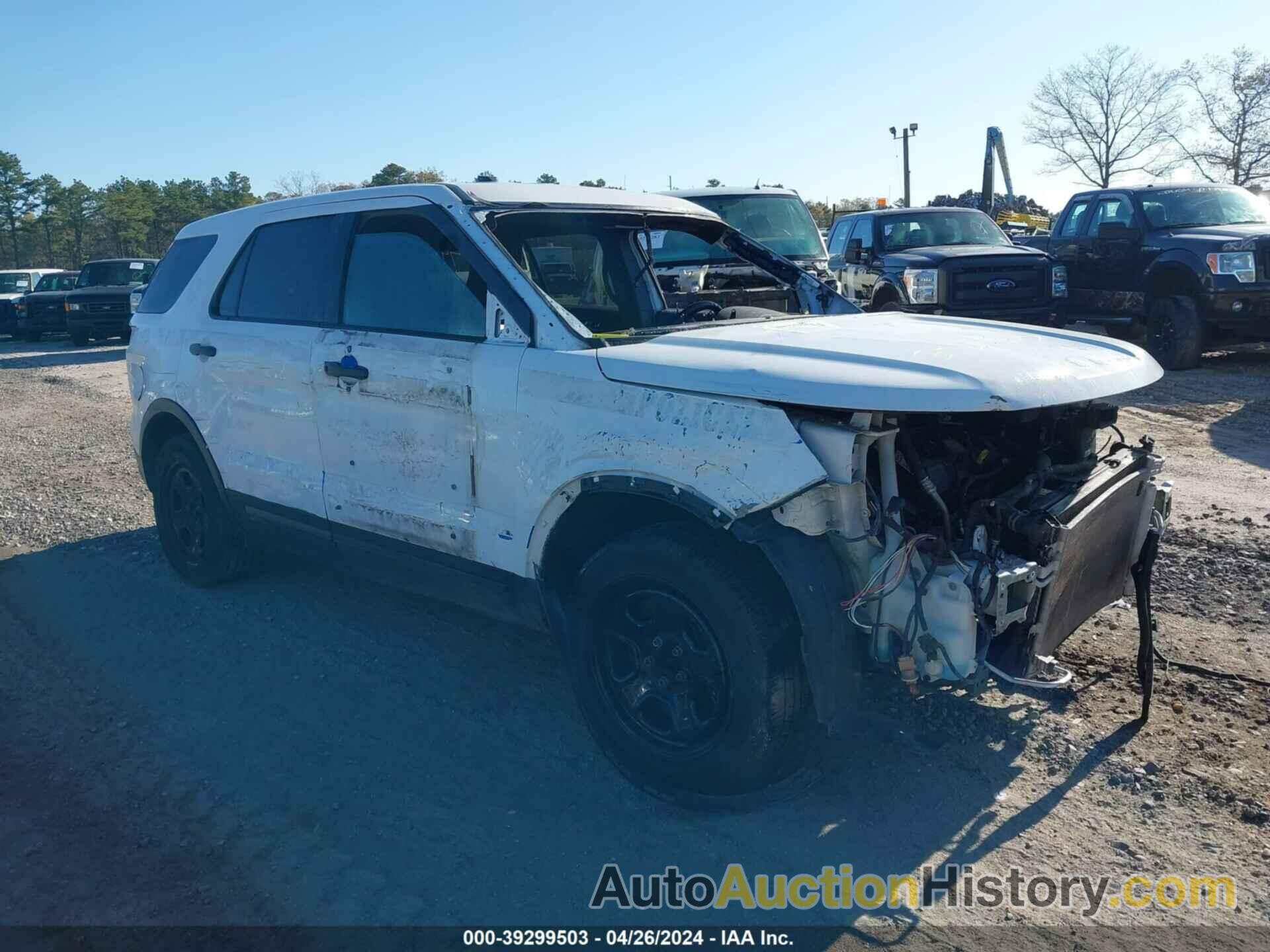 FORD POLICE INTERCEPTOR UTILITY, 1FM5K8AR8JGA37085