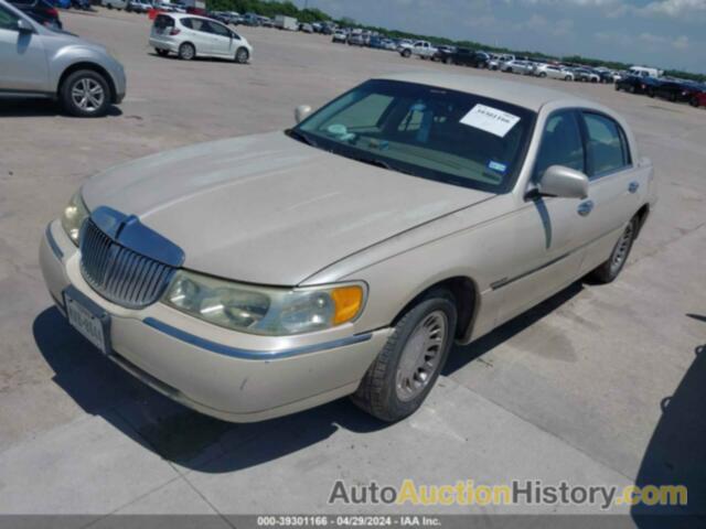 LINCOLN TOWN CAR CARTIER, 1LNHM83W92Y603549