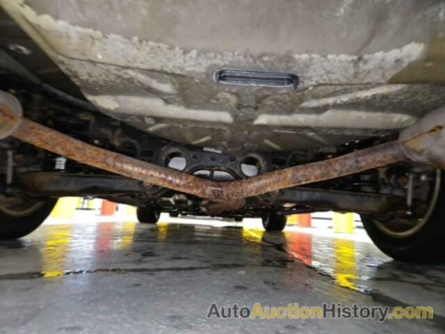 FORD TAURUS SEL, 1FAHP2E88HG115558