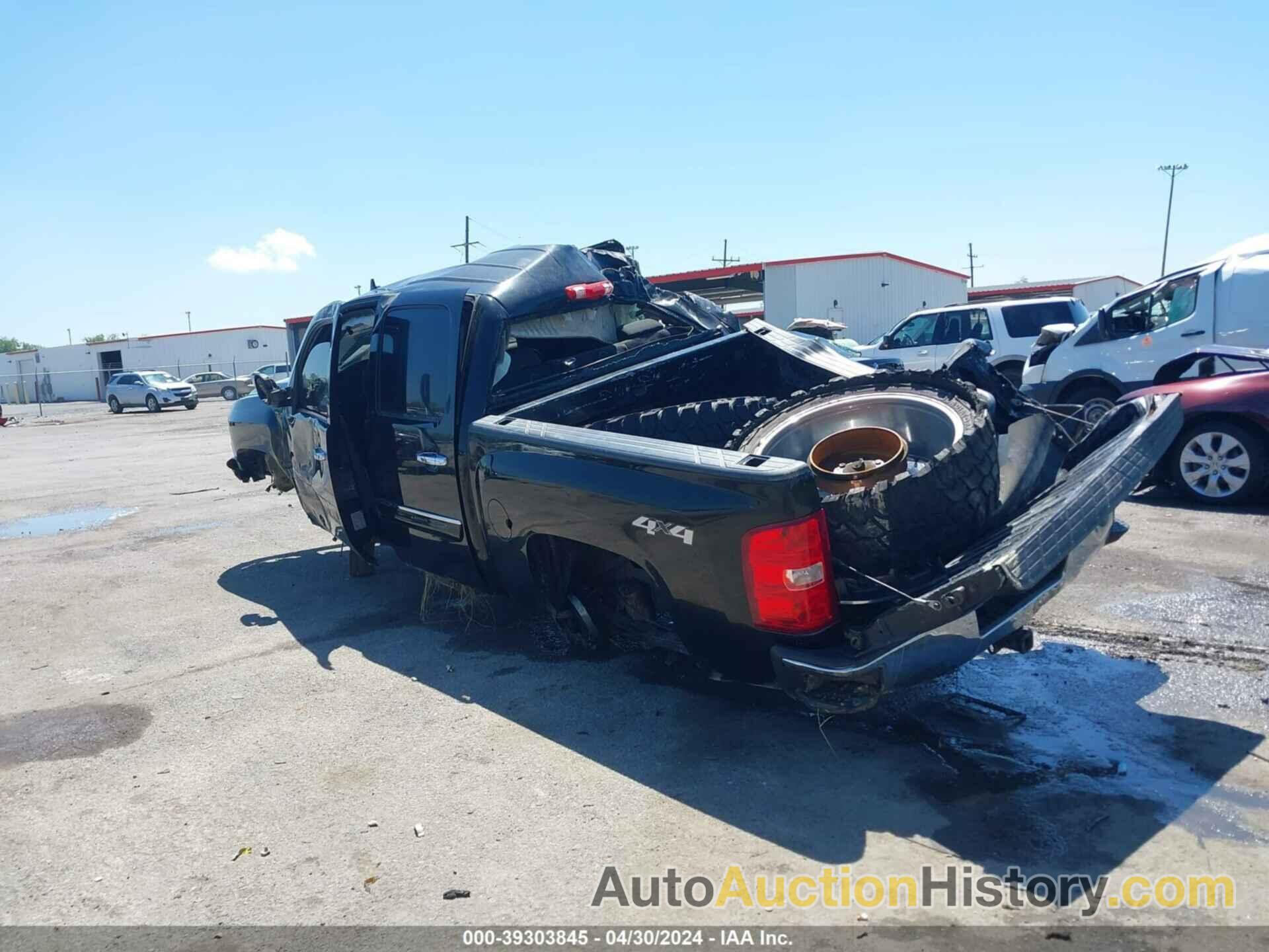 CHEVROLET SILVERADO 1500 LT, 3GCPKSE72DG216153