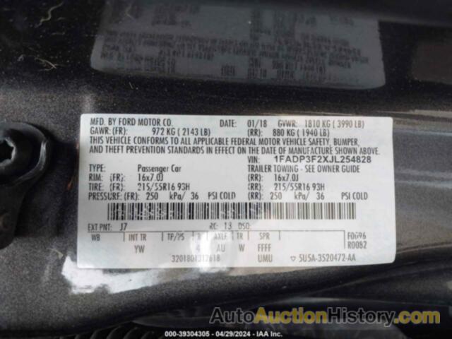 FORD FOCUS SE, 1FADP3F2XJL254828