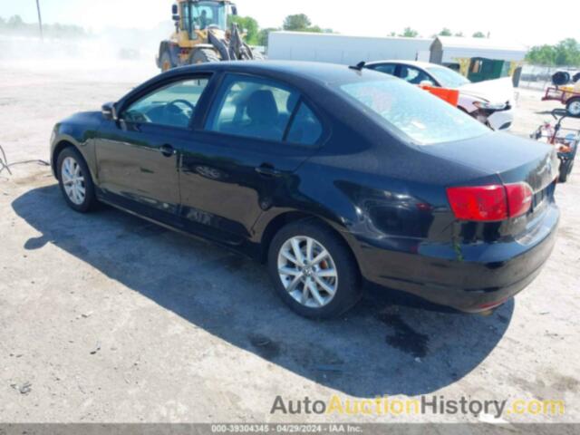 VOLKSWAGEN JETTA SE, 3VWDX7AJ2BM313612