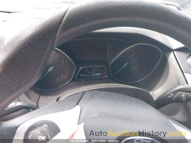 FORD FOCUS SE, 1FADP3F21DL370844