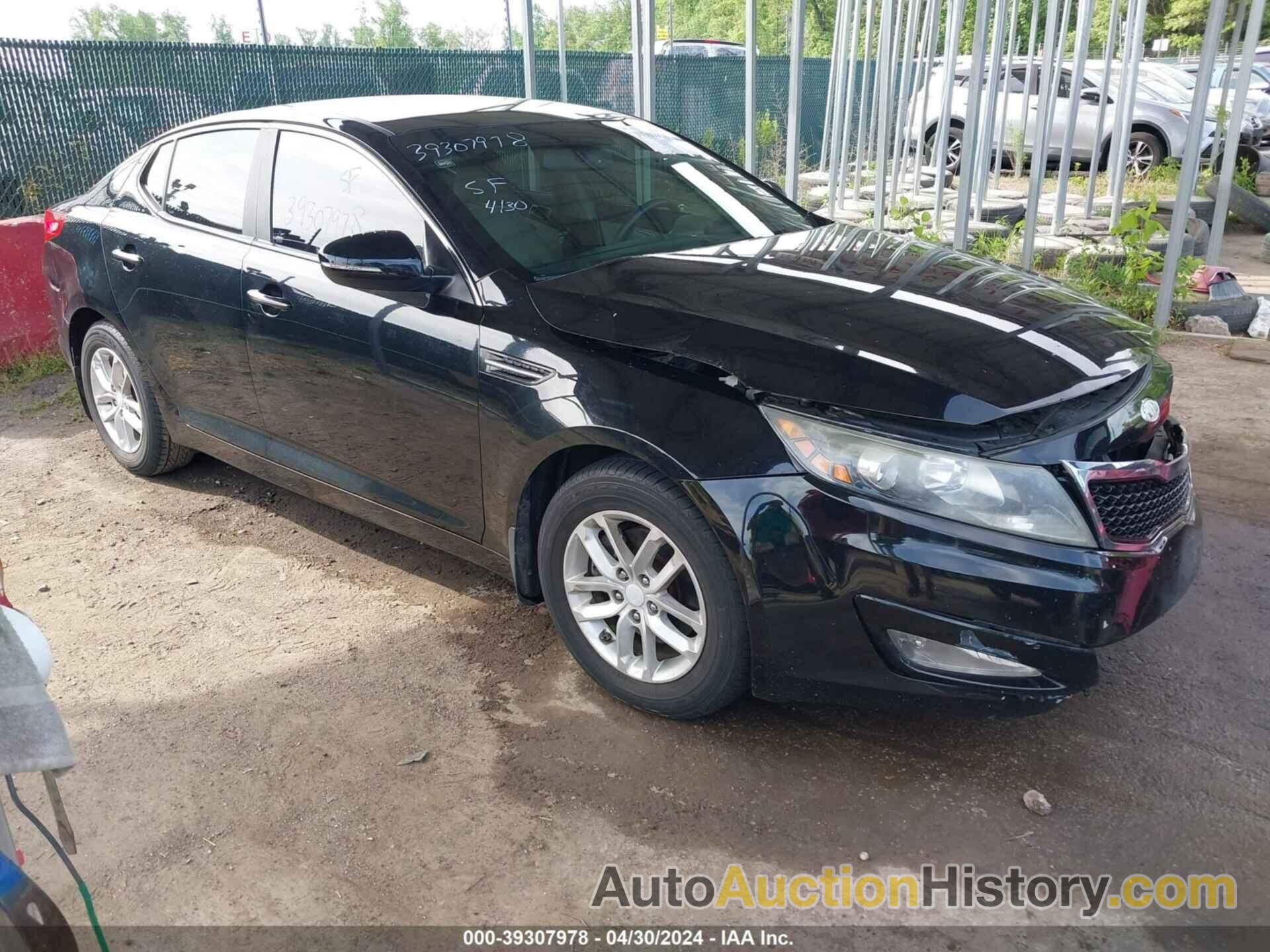 KIA OPTIMA LX, 5XXGM4A79CG021860