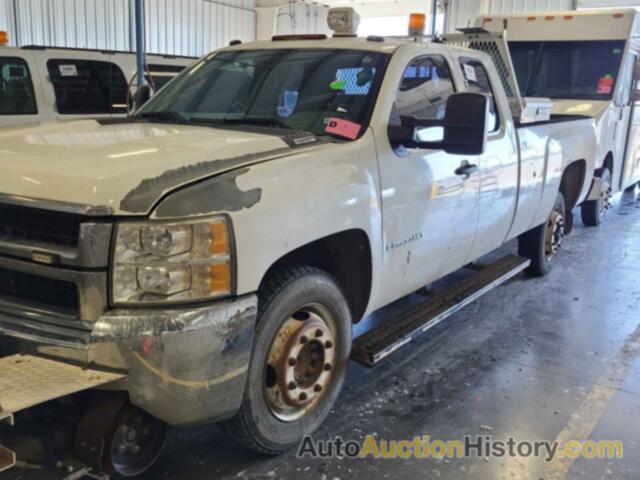 CHEVROLET SILVERADO 2500HD WORK TRUCK, 1GCHC49K69E150071