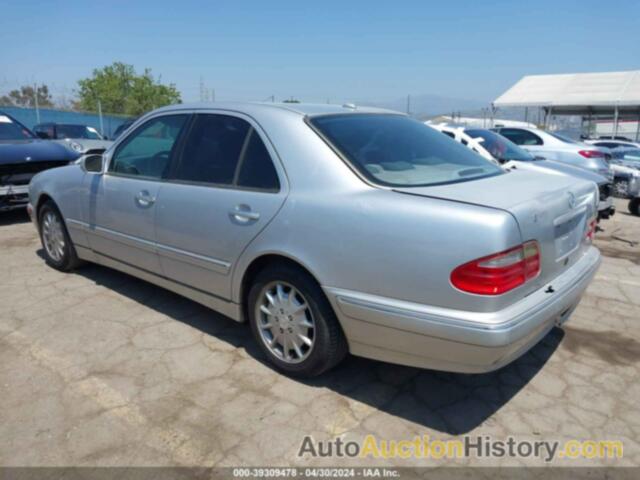 MERCEDES-BENZ E 320, WDBJF65J2YB108125