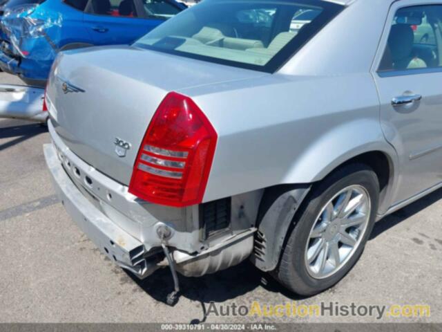 CHRYSLER 300C, 2C3AA63H15H569808