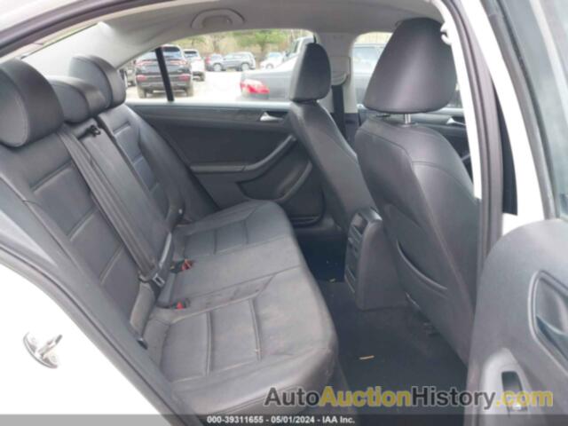 VOLKSWAGEN JETTA 2.5L SE, 3VWBZ7AJ8BM389319