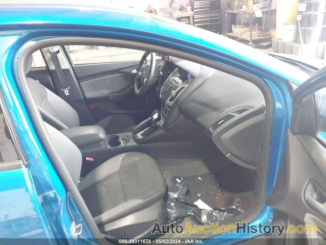 FORD FOCUS SE, 1FADP3K27DL260922