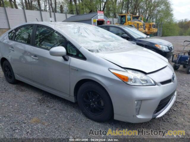 TOYOTA PRIUS THREE, JTDKN3DU5C5399388