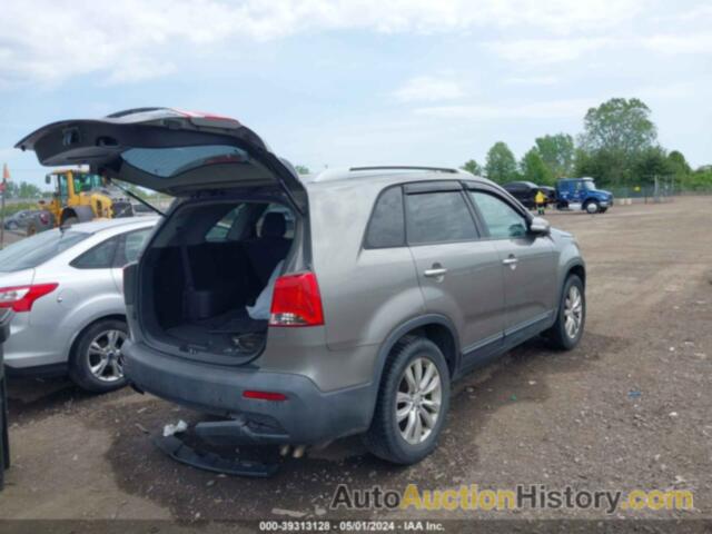 KIA SORENTO EX, 5XYKU4A14BG002357