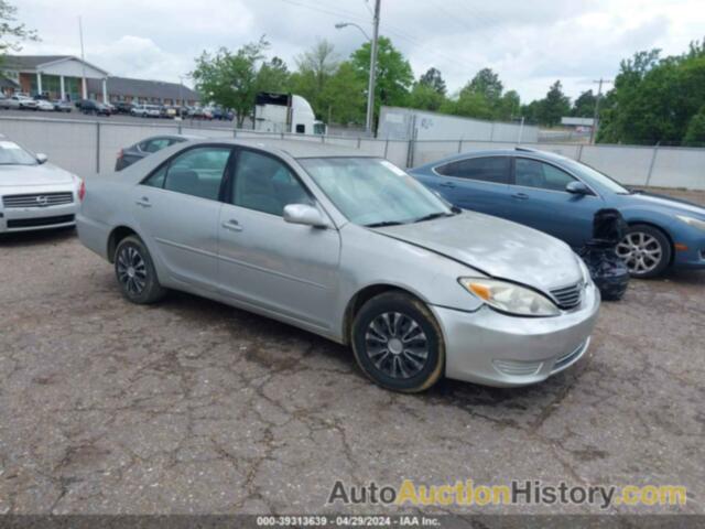 TOYOTA CAMRY LE, 4T1BE32K52U513570