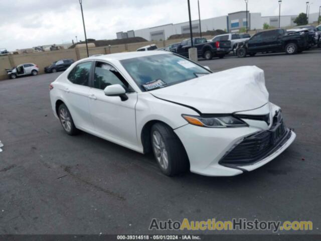 TOYOTA CAMRY LE, 4T1B11HK5JU018663