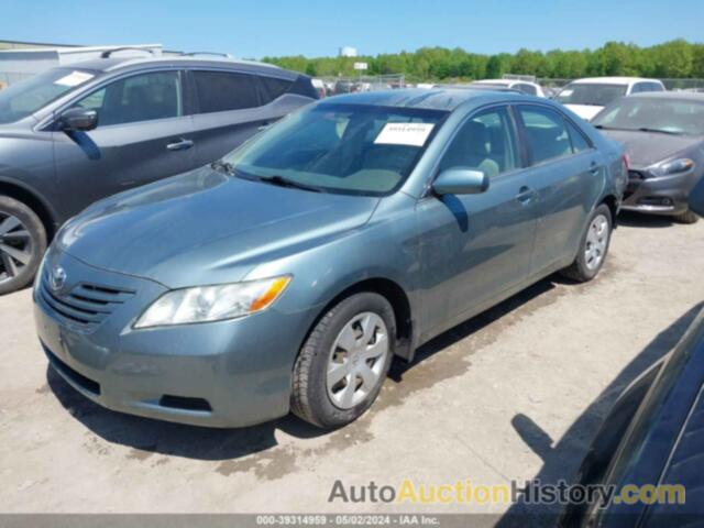 TOYOTA CAMRY LE, 4T1BE46KX8U738401