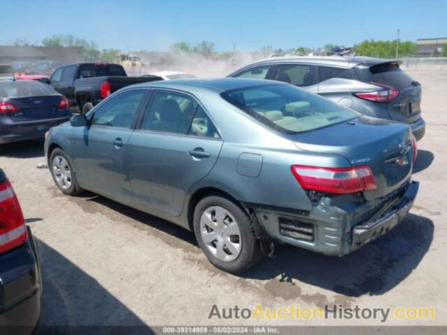 TOYOTA CAMRY LE, 4T1BE46KX8U738401