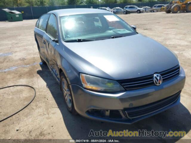 VOLKSWAGEN JETTA SE, 3VWDX7AJXDM260466