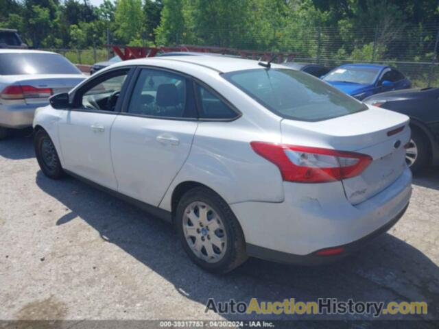 FORD FOCUS SE, 1FAHP3F24CL201384