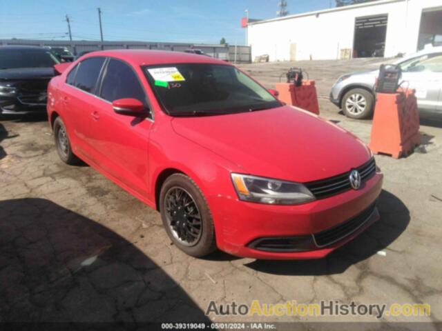 VOLKSWAGEN JETTA SE, 3VWDX7AJ0DM355196