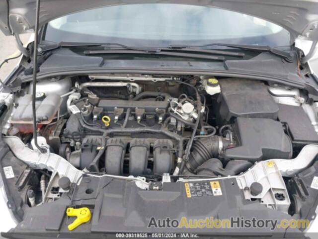 FORD FOCUS SE, 1FADP3F24HL300177