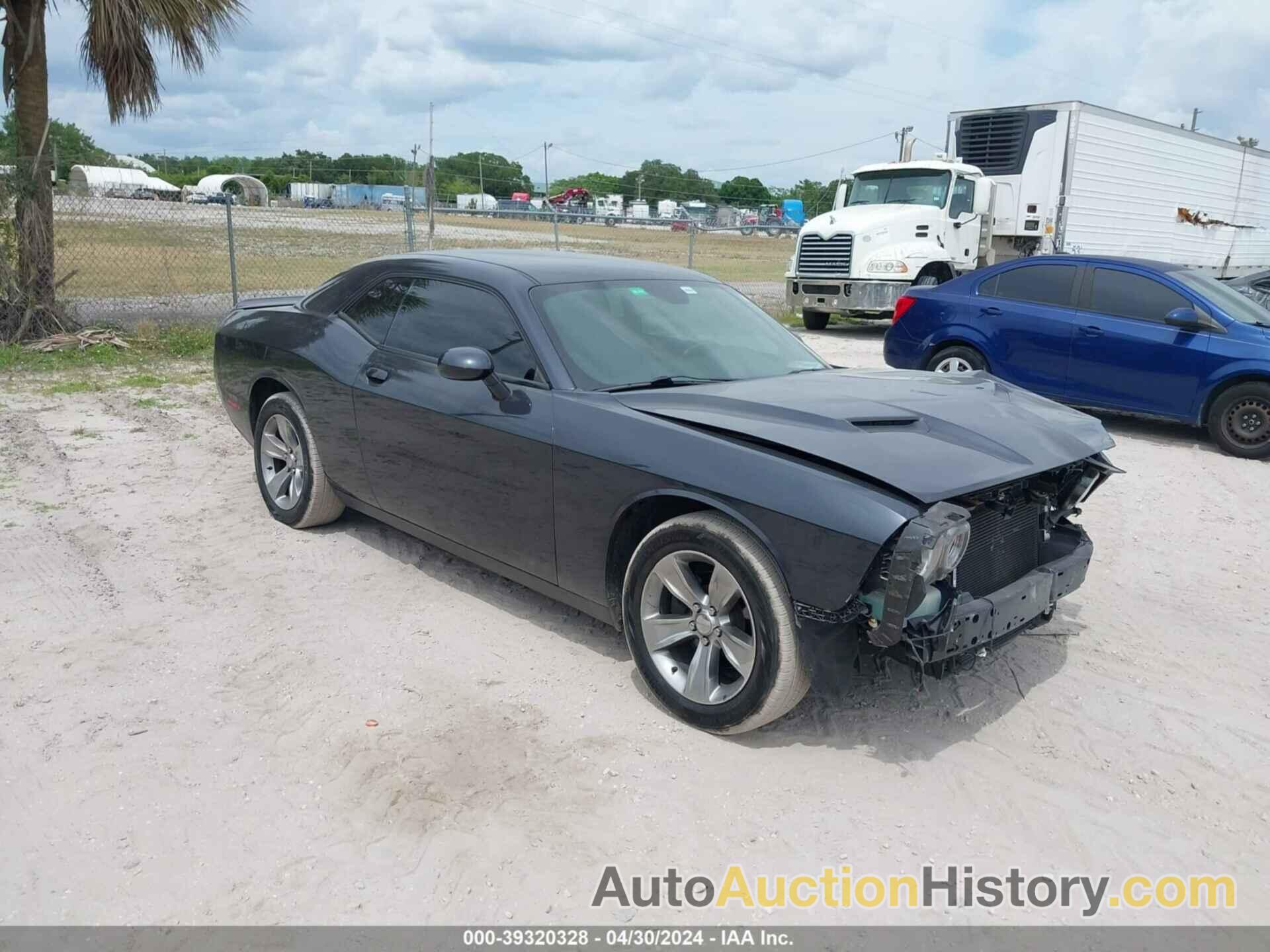 DODGE CHALLENGER SXT, 2C3CDZAGXJH317884