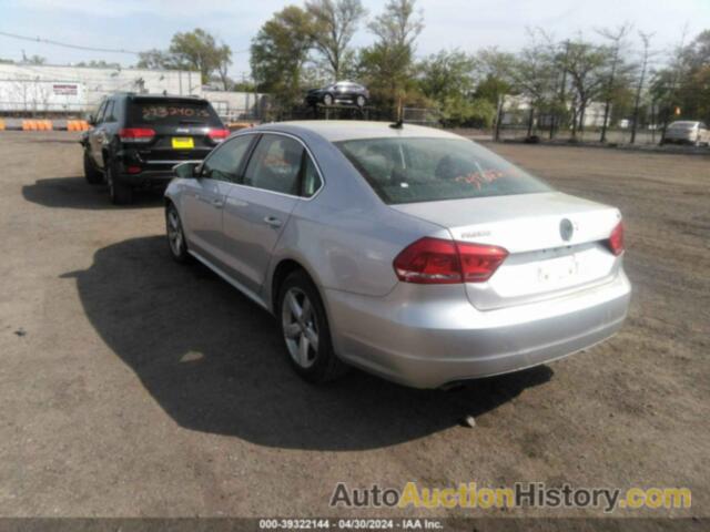 VOLKSWAGEN PASSAT 2.5L SE, 1VWBP7A3XCC042164