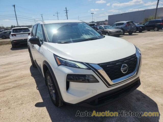 NISSAN ROGUE S, 5N1AT3AB4MC739059