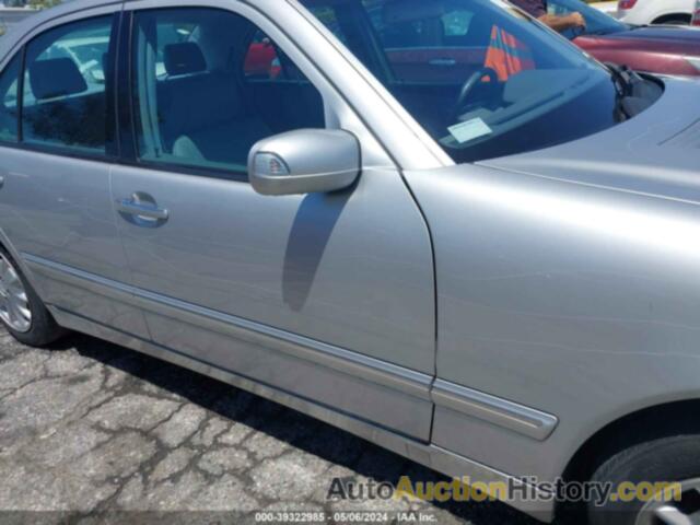 MERCEDES-BENZ E 320, WDBJF65J1YB100663