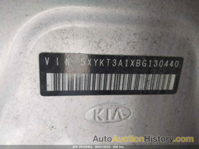 KIA SORENTO LX, 5XYKT3A1XBG130440